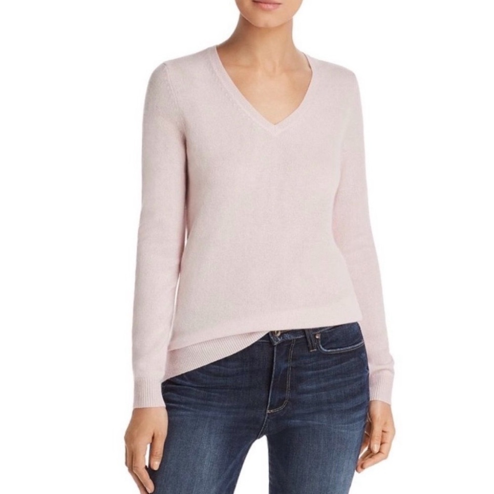C by Bloomingdale’s Cashmere V-neck Sweater Long Sleeve Pale Pink Size M